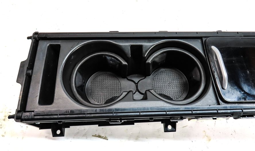 Thumbnail 8: 2018 LAND ROVER DISCOVERY (L462) FRONT CENTER CONSOLE CUPHOLDER ASSEMBLY (BLACK)