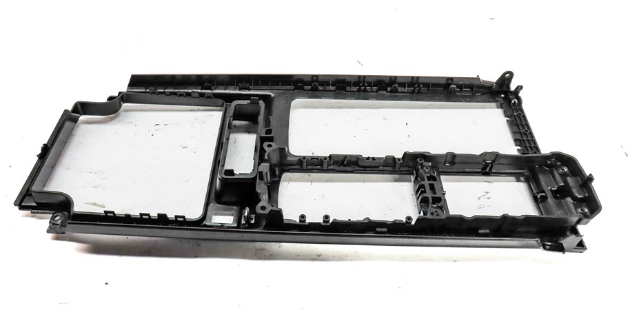 Thumbnail 6: 2018 LAND ROVER DISCOVERY (L462) FRONT CENTER CONSOLE CONTROL TRIM PANEL (BLACK)