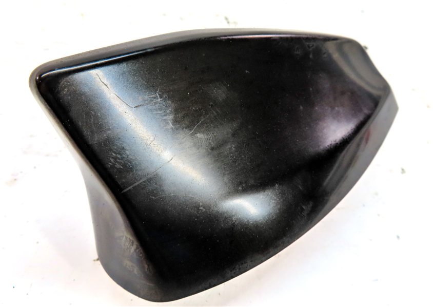 Thumbnail 8: 2018 LAND ROVER DISCOVERY (L462) ROOF MOUNT SHARK FIN ANTENNA (BLACK)