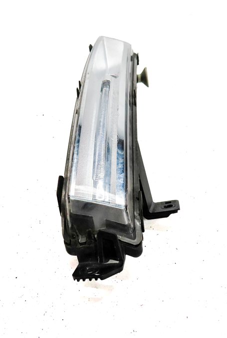 Thumbnail 5: 17-24 E/F/I PACE ROVER DISCOVERY L462 FRONT RIGHT PASSENGER LOWER FOGLIGHT LAMP