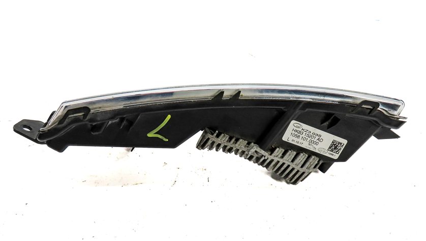 Thumbnail 4: 17-24 E/F/I-PACE ROVER DISCOVERY L462 FRONT LEFT DRIVER LOWER FOGLIGHT LAMP