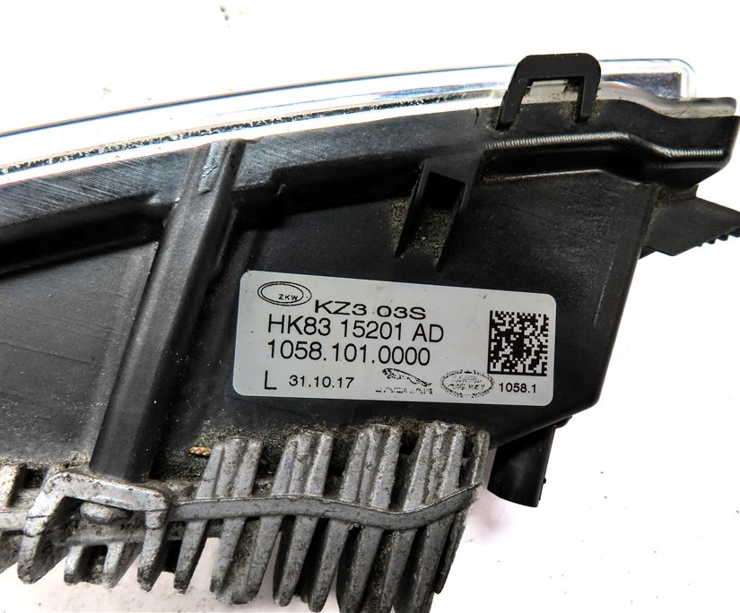Thumbnail 7: 17-24 E/F/I-PACE ROVER DISCOVERY L462 FRONT LEFT DRIVER LOWER FOGLIGHT LAMP