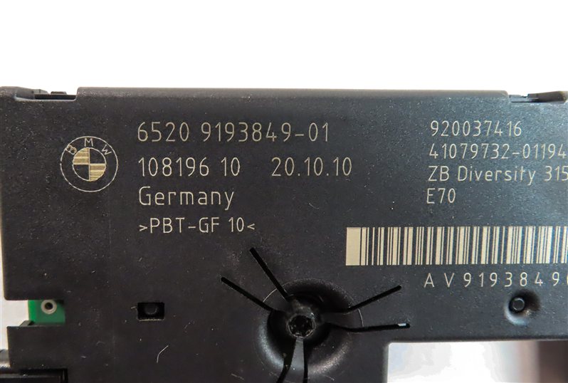 Thumbnail 6: 2011 BMW X5 (E70) RADIO STEREO AUDIO SOUND SYSTEM ANTENNA DIVERSITY AMPLIFIER