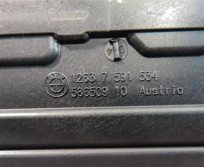 Thumbnail 6: 2011 BMW X5 (E70) 3.0L (N55) ENGINE INTEGRATED POWER DISTRIBUTION CONTROL MODULE