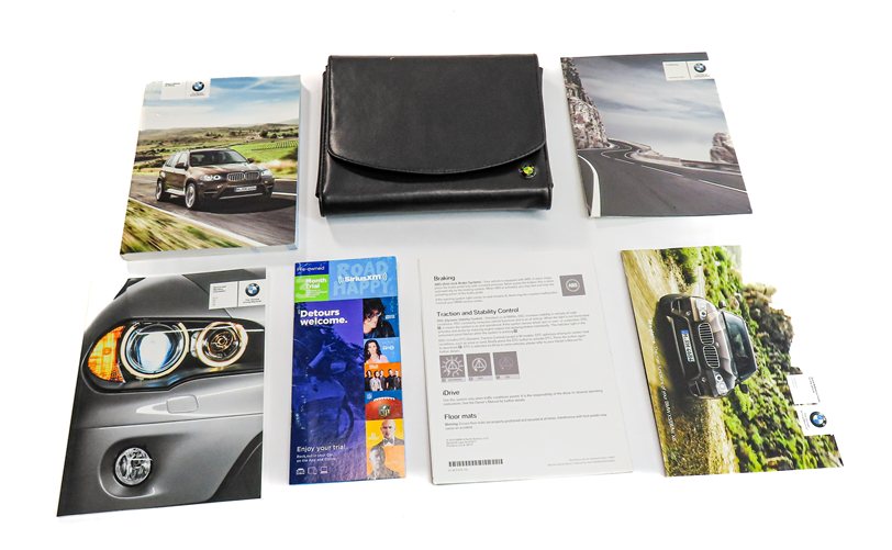 Thumbnail 2: 2011 BMW X5 (E70) 3.0L (N55) OWNER'S MANUAL BOOKLET SET/7 w/ BLACK LEATHER CASE