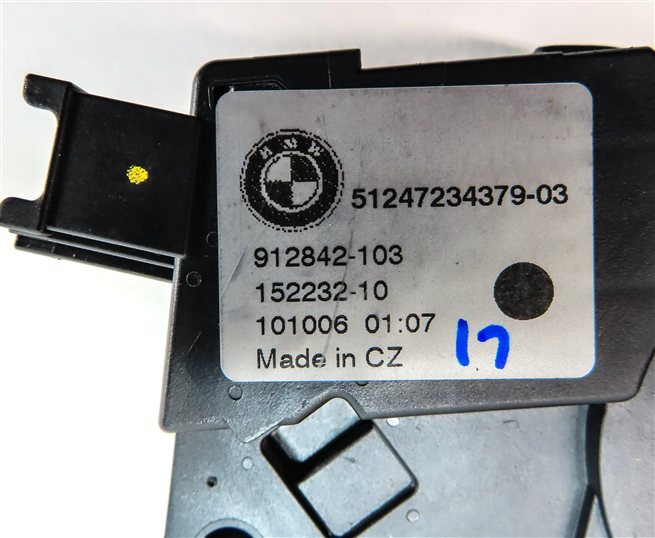 Thumbnail 6: 2011 BMW X5 (E70) REAR TRUNK LIFTGATE HATCH LID LOCK LATCH ACTUATOR