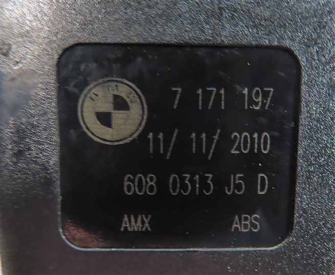 Thumbnail 12: 2011 BMW X5 (E70) REAR 2ND ROW LEFT CENTER RIGHT SEATBELT RECEIVER BUCKLE SET/3