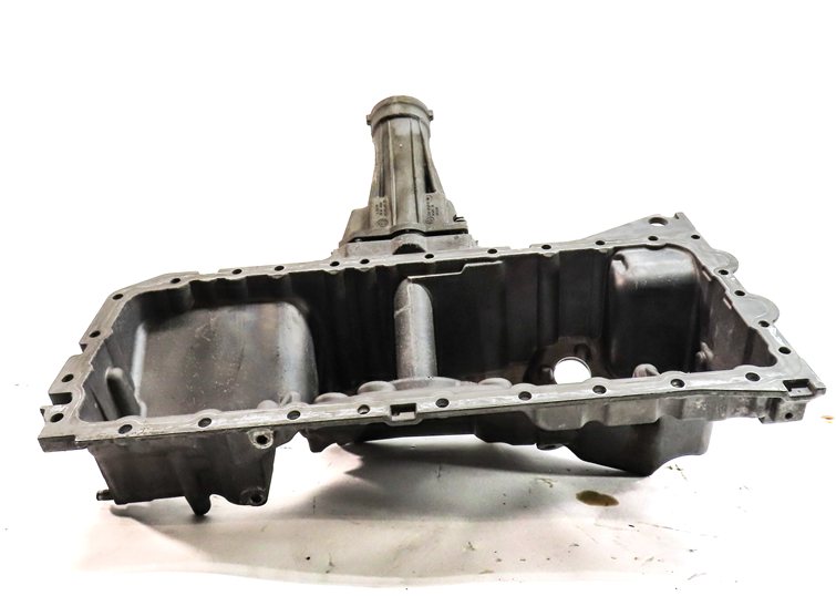 Thumbnail 6: 2011-2014 BMW X5 X6 (E70 E71) AWD 3.0L N55 ENGINE OIL PAN w/ OUTPUT AXLE FLANGE