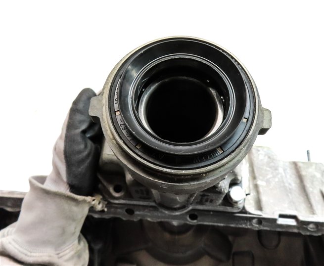 Thumbnail 9: 2011-2014 BMW X5 X6 (E70 E71) AWD 3.0L N55 ENGINE OIL PAN w/ OUTPUT AXLE FLANGE