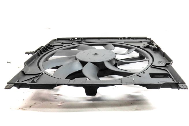 Thumbnail 4: 2009-2014 BMW X5 X6 (E70 E71) 3.0L N55 TURBO / 3.0L DIESEL COOLING FAN 850 WATT