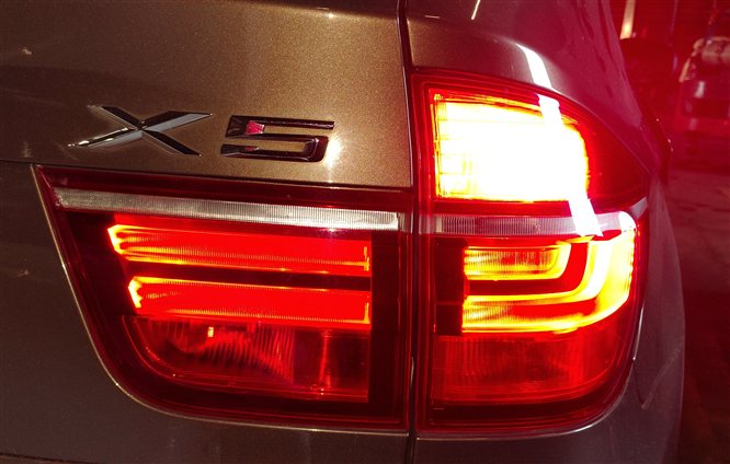 Thumbnail 2: 11-13 BMW X5 X5M (E70) RIGHT PASSENGER INNER TAILLIGHT LIGHT LAMP (INCANDESCENT)