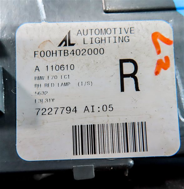 Thumbnail 6: 11-13 BMW X5 X5M (E70) RIGHT PASSENGER INNER TAILLIGHT LIGHT LAMP (INCANDESCENT)