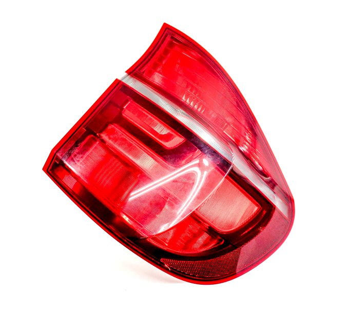 2011-2013 BMW X5 X5M (E70) RIGHT PASSENGER REAR OUTER TAILLIGHT BRAKE LIGHT LAMP