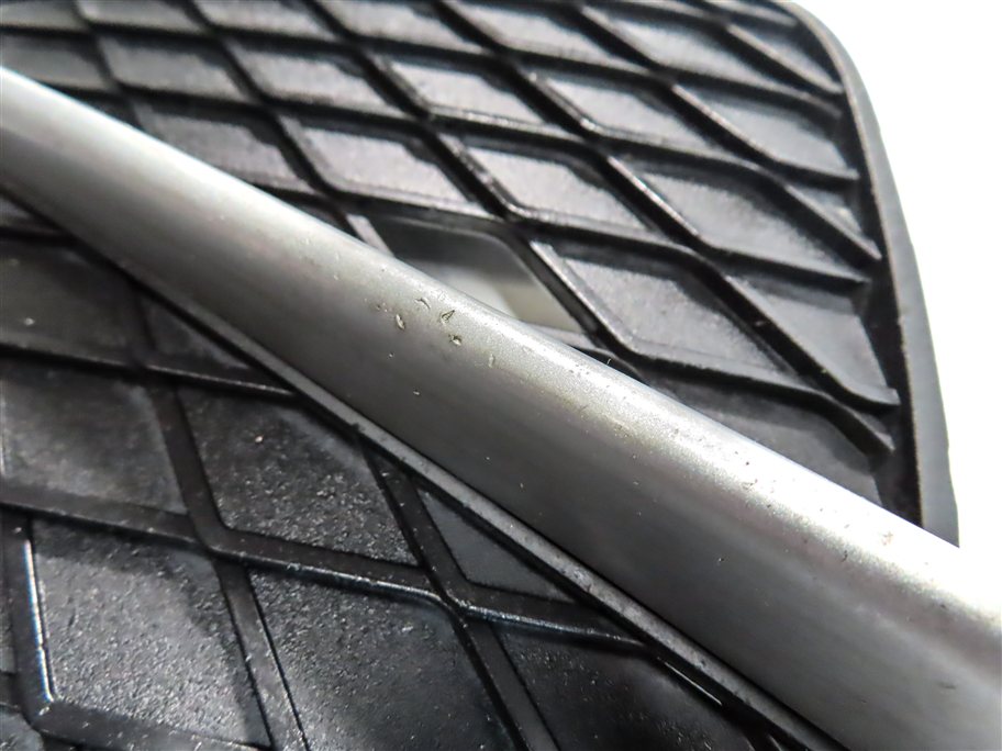 Thumbnail 6: 2011-2013 BMW X5 (E70) FRONT LEFT DRIVER SIDE LOWER BUMPER GRILLE TRIM