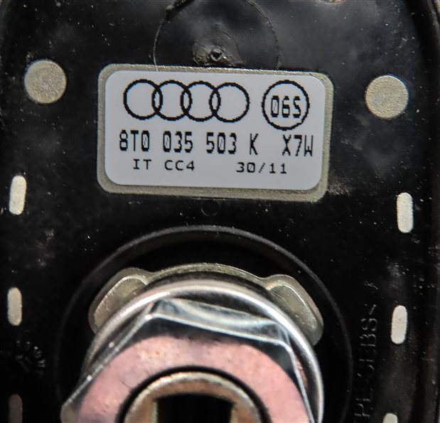 Thumbnail 5: 08-12 AUDI A5 (B8 8T) AM/FM PHONE SOS RADIO STEREO SHARK ANTENNA MAST (Silver)
