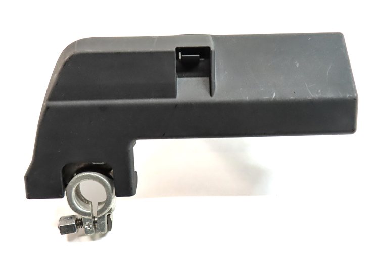 Thumbnail 4: 2012 AUDI A5 COUPE (B8 8T) 2.0L CAEB BATTERY TERMINAL OVERLOAD PROTECTION SWITCH