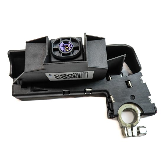 Thumbnail 5: 2012 AUDI A5 COUPE (B8 8T) 2.0L CAEB BATTERY TERMINAL OVERLOAD PROTECTION SWITCH
