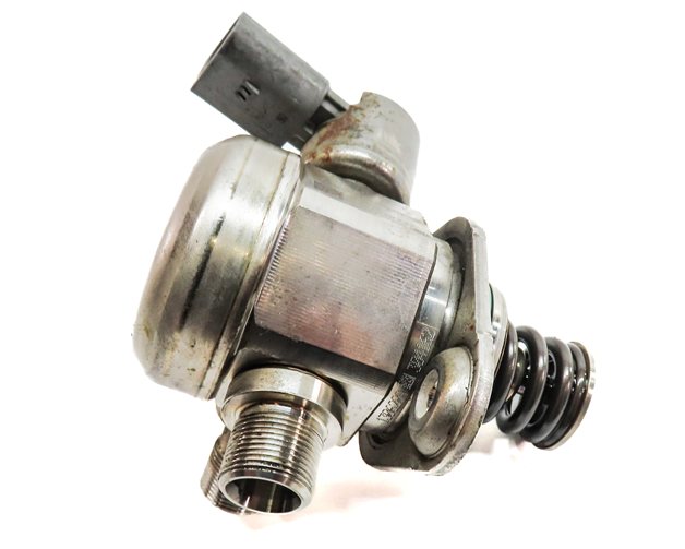 Thumbnail 3: 11-20 MERCEDES E S SL GL (W205 W166 W212 X166 X253) RIGHT MECHANICAL FUEL PUMP