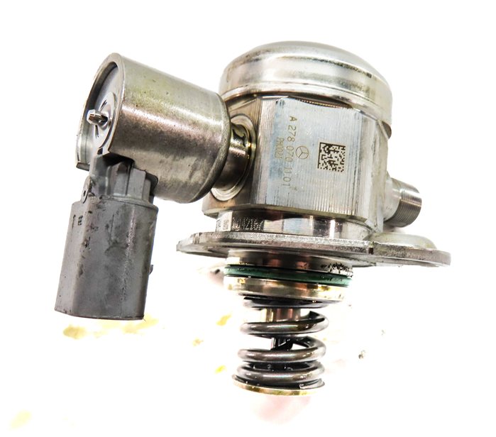 Thumbnail 2: 11-20 MERCEDES E S SL GL (W205 W166 W212 X166 X253) V8 LEFT MECHANICAL FUEL PUMP