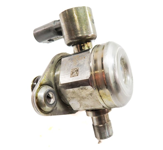 Thumbnail 3: 11-20 MERCEDES E S SL GL (W205 W166 W212 X166 X253) V8 LEFT MECHANICAL FUEL PUMP