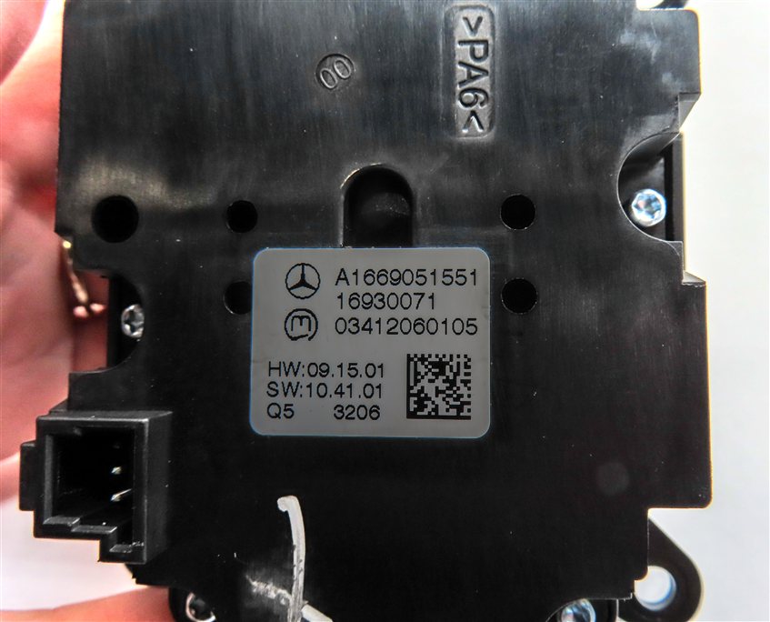 Thumbnail 10: 2014 MERCEDES GL450 (X166) SUSPENSION HEIGHT LEVEL HILL DESCENT CONTROL BUTTON