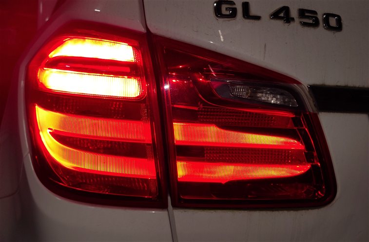 Thumbnail 2: 13-16 MERCEDES GL (X166) REAR LEFT DRIVER OUTER TAILLIGHT BRAKE LIGHT LAMP