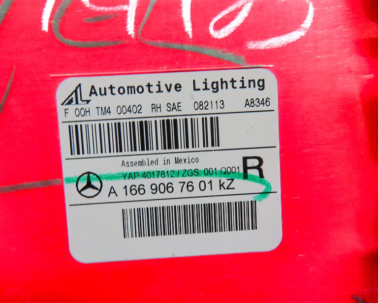 Thumbnail 13: 13-16 MERCEDES GL (X166) REAR RIGHT PASSENGER OUTER TAILLIGHT BRAKE LIGHT LAMP