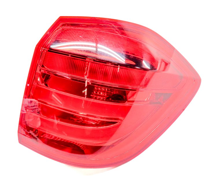 Thumbnail 3: 13-16 MERCEDES GL (X166) REAR RIGHT PASSENGER OUTER TAILLIGHT BRAKE LIGHT LAMP