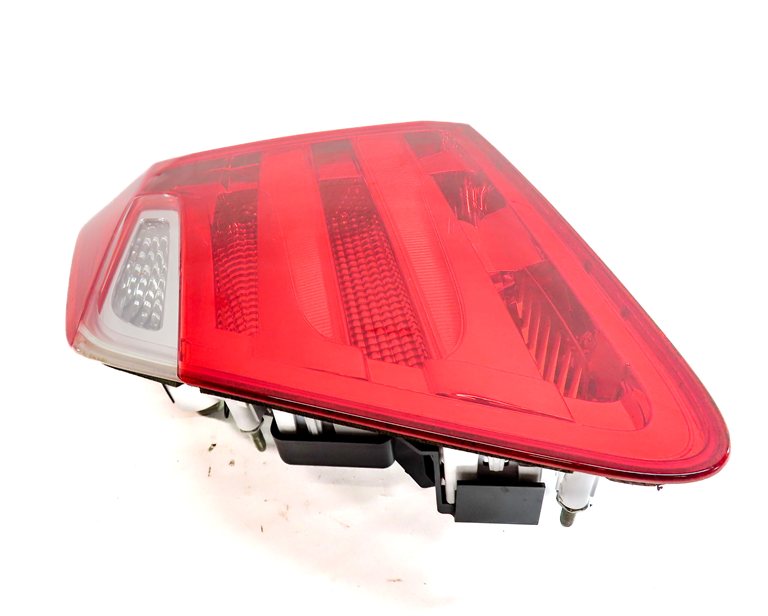 Thumbnail 6: 13-16 MERCEDES GL350 GL450 GL550 (X166) REAR RIGHT INNER TAILLIGHT LIGHT LAMP