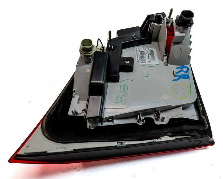 Thumbnail 8: 13-16 MERCEDES GL350 GL450 GL550 (X166) REAR RIGHT INNER TAILLIGHT LIGHT LAMP