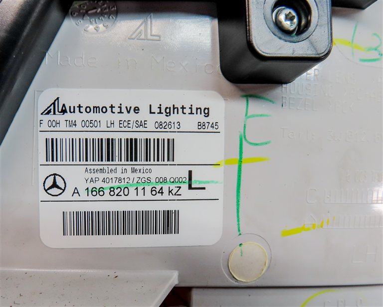 Thumbnail 11: 13-16 MERCEDES GL350 GL450 GL550 (X166) LEFT DRIVER INNER TAILLIGHT LIGHT LAMP