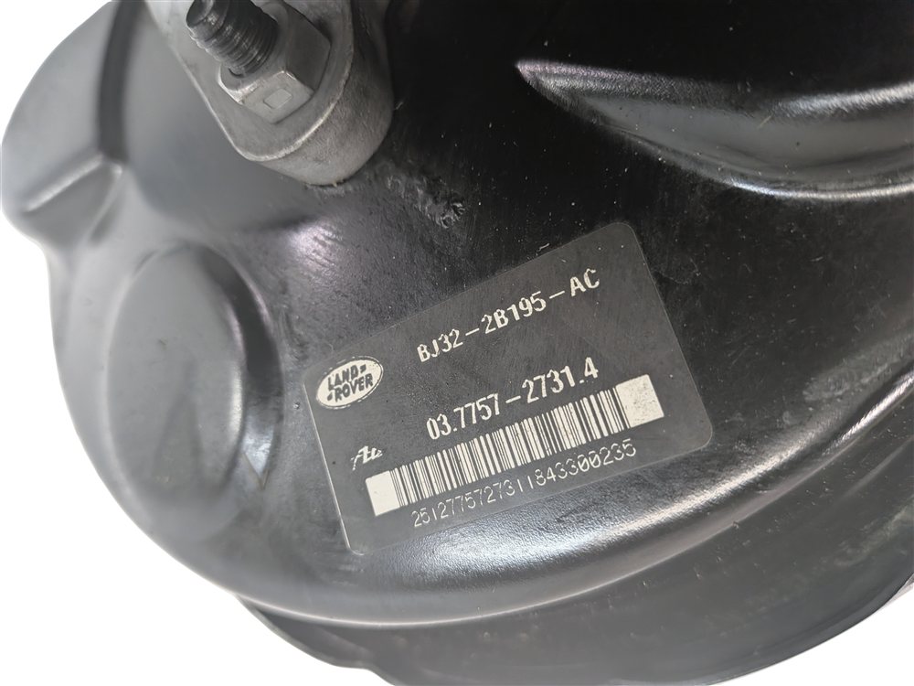 Thumbnail 6: 2012-2015 RANGE ROVER EVOQUE (L538) POWER BRAKE BOOSTER w/ MASTER CYLINDER