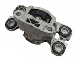 2013 RANGE ROVER EVOQUE (L538) REAR AUTOMATIC TRANSMISSION SUPPORT MOUNT