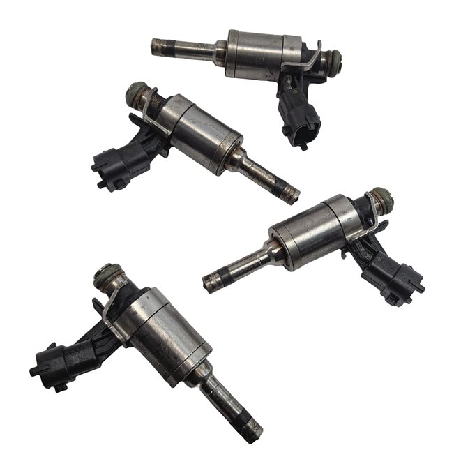 Thumbnail 2: 12-17 LR2 DISCOVERY SPORT RANGE ROVER EVOQUE (L538 L550) 2.0L FUEL INJECTOR SET