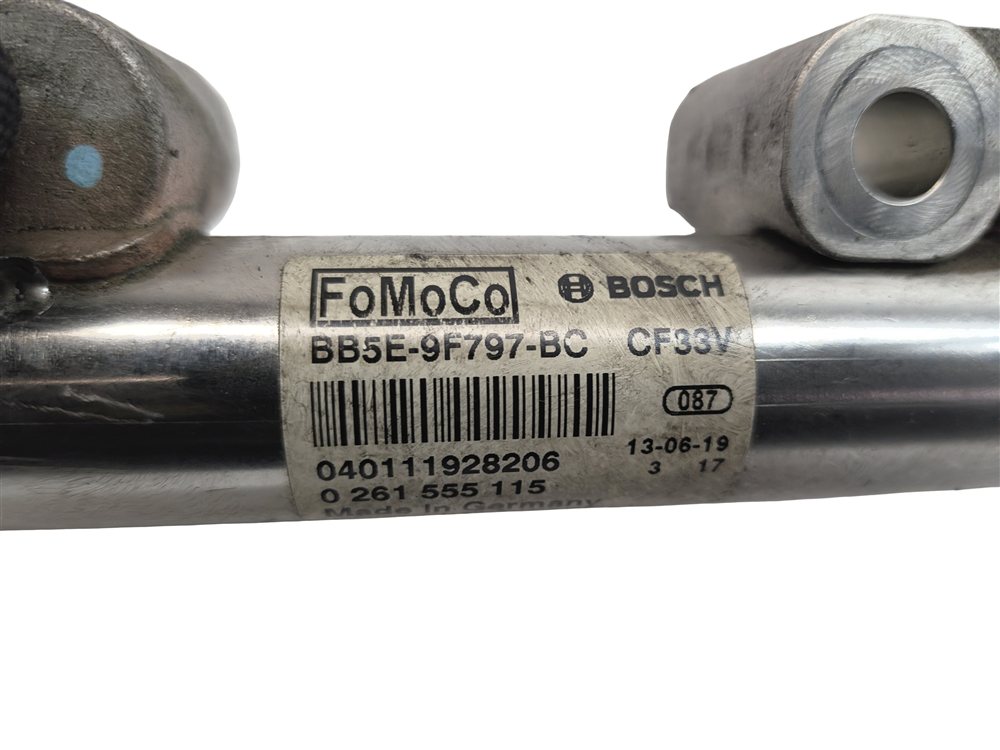 Thumbnail 9: 2013 RANGE ROVER EVOQUE (L538) 2.0L ENGINE MOTOR FUEL INJECTOR RAIL