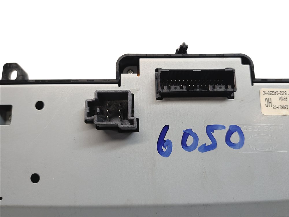 Thumbnail 8: 12-13 RANGE ROVER EVOQUE (L538) HEATER A/C TEMPERATURE CONTROL w/ HEATED SEAT