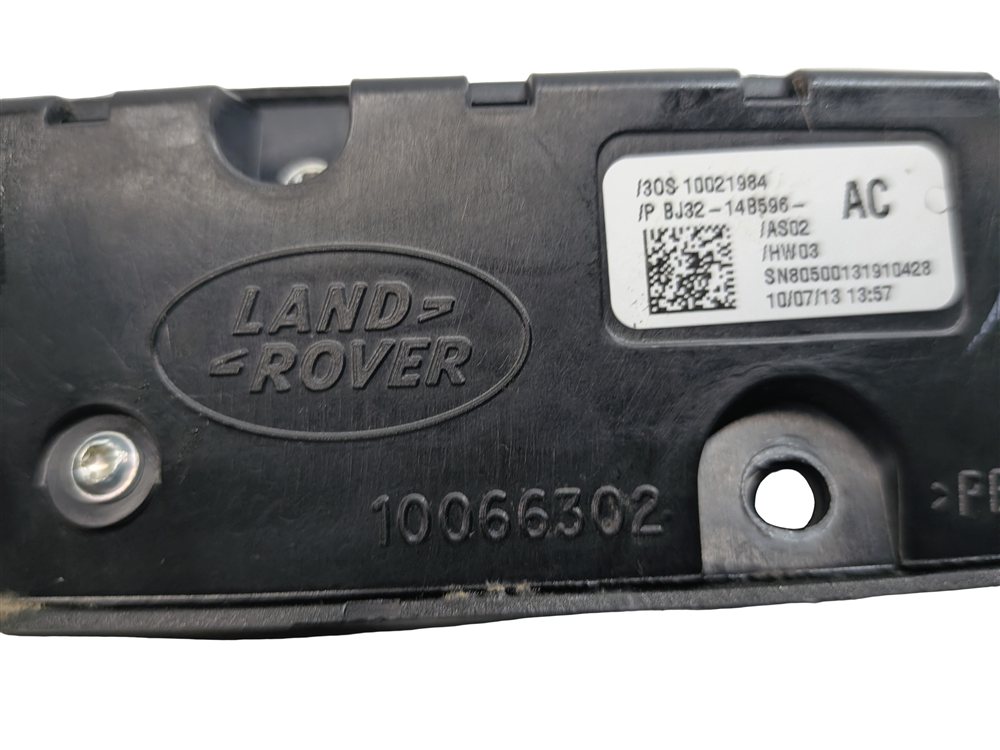 Thumbnail 8: 2013 ROVER EVOQUE (L538) SUSPENSION HEIGHT TERRAIN SELECT CONTROL PANEL BUTTONS