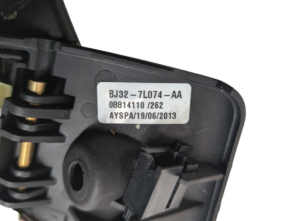 Thumbnail 19: 13 ROVER EVOQUE (L538) STEERING WHEEL PADDLE SHIFT FUNCTION SWITCH BUTTON SET/4