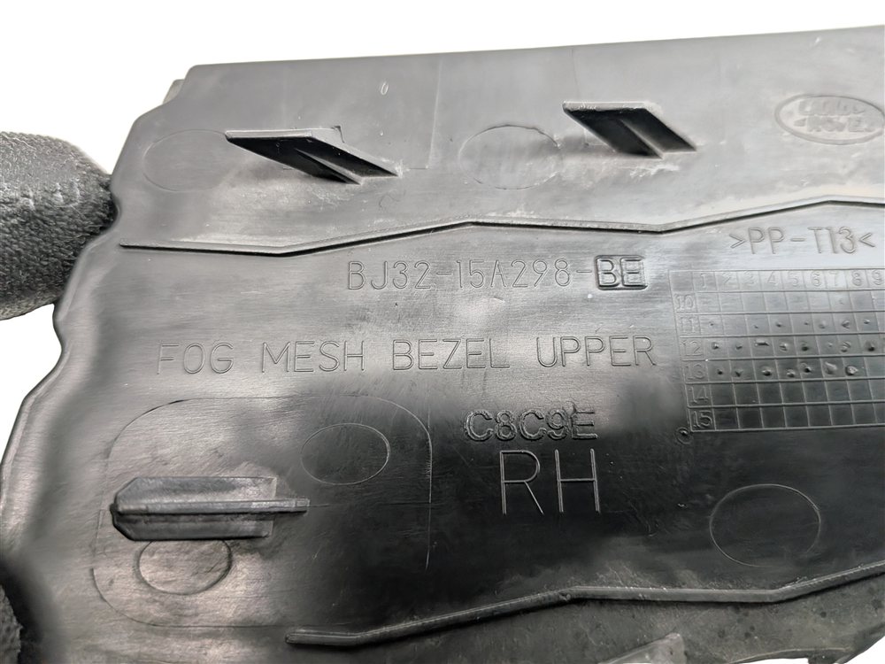 Thumbnail 7: 2013 RANGE ROVER EVOQUE (L538) FRONT RIGHT PASSENGER FOG LIGHT LAMP TRIM GRILLE