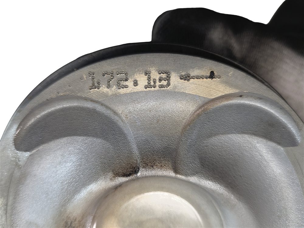 Thumbnail 6: 2013 RANGE ROVER EVOQUE (L538) 2.0L ENGINE PISTON & CONNECTING ROD SET/ 4