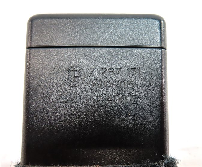 Thumbnail 5: 14-19 BMW X5 X6 X5M X6M F15 F16 F85 F86 FRONT LEFT or RIGHT SEATBELT RECEIVER
