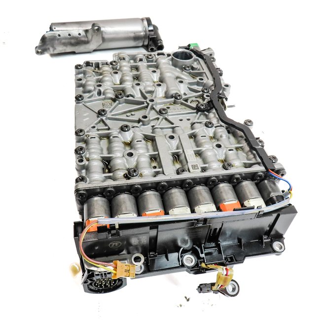 Thumbnail 2: 15-18 BMW X3 X5 (F15 F25) AWD 8HP45 AUTO TRANSMISSION VALVE BODY w/ OIL PUMP