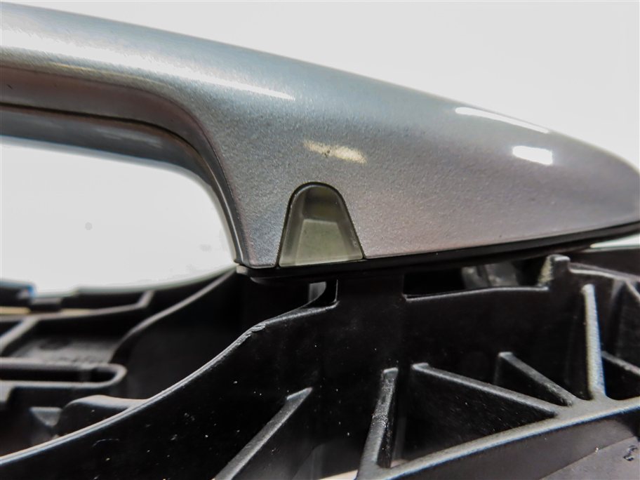 Thumbnail 5: 14-21 BMW X1 X2 X5 X6 (F15 F16 F39 F48) FRONT RIGHT COMFORT DOOR HANDLE (Silver)