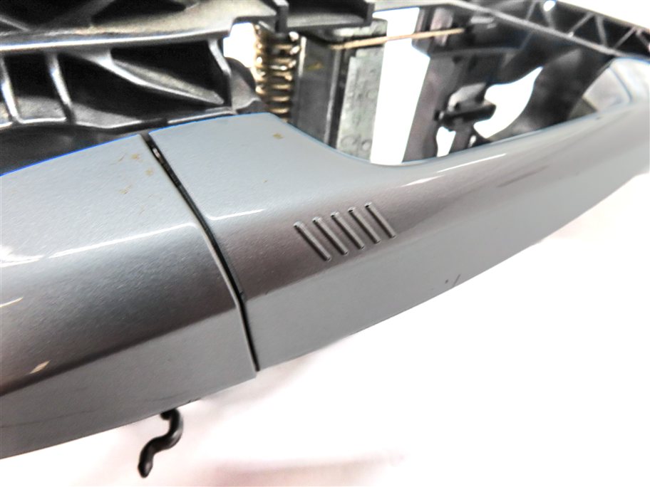 Thumbnail 6: 14-21 BMW X1 X2 X5 X6 (F15 F16 F39 F48) FRONT RIGHT COMFORT DOOR HANDLE (Silver)