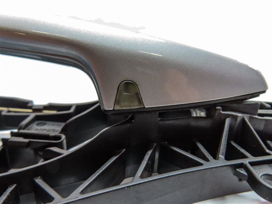 Thumbnail 6: 14-21 BMW X1 X2 X5 X6 (F15 F16 F39 F48) REAR RIGHT COMFORT DOOR HANDLE (Silver)