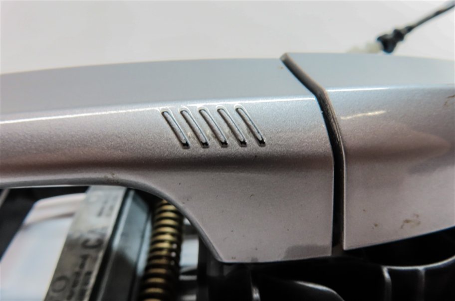 Thumbnail 7: 14-21 BMW X1 X2 X5 X6 (F15 F16 F39 F48) REAR RIGHT COMFORT DOOR HANDLE (Silver)
