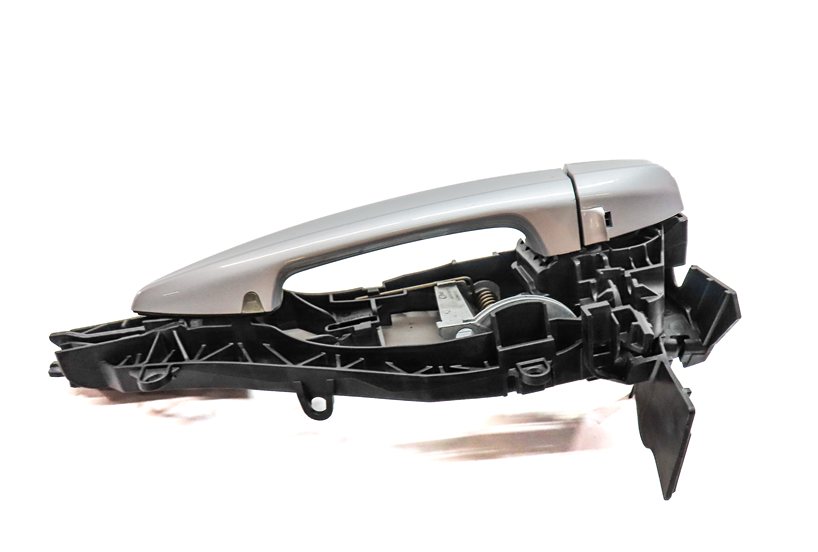 Thumbnail 3: 14-21 BMW X1 X2 X5 X6 (F15 F16 F39 F48) FRONT LEFT COMFORT DOOR HANDLE (Silver)