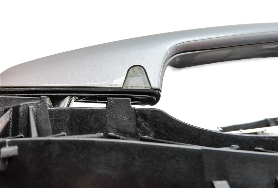 Thumbnail 6: 14-21 BMW X1 X2 X5 X6 (F15 F16 F39 F48) REAR LEFT COMFORT DOOR HANDLE (Silver)