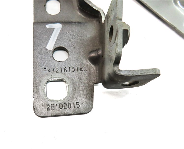 Thumbnail 11: 2016 ROVER DISCOVERY SPORT (L550) FRONT LEFT DRIVER FENDER MOUNT BRACKET SET/2