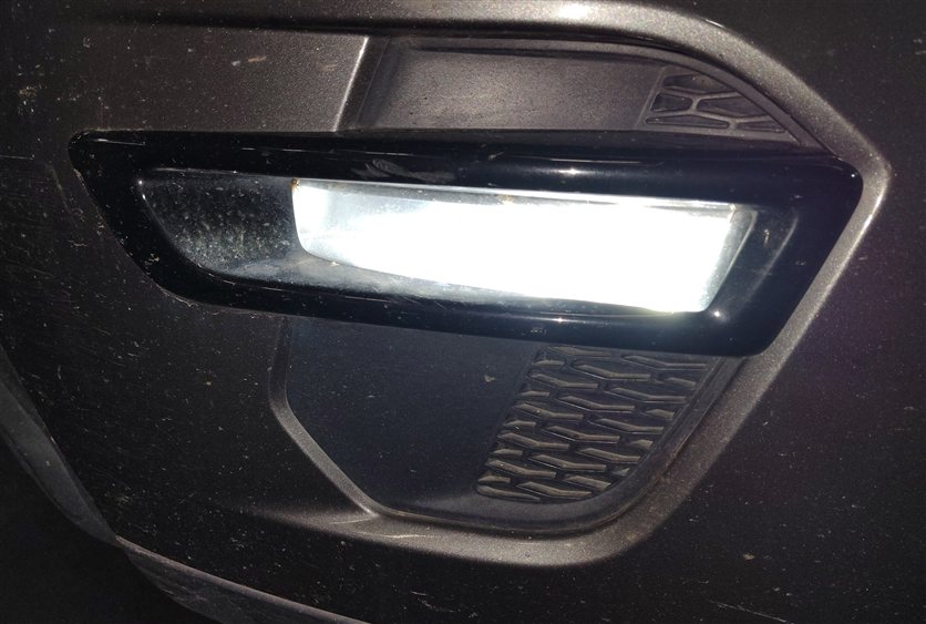 Thumbnail 2: 2015-2019 LAND ROVER DISCOVERY SPORT (L550) FRONT LEFT FOGLIGHT FOG LIGHT LAMP